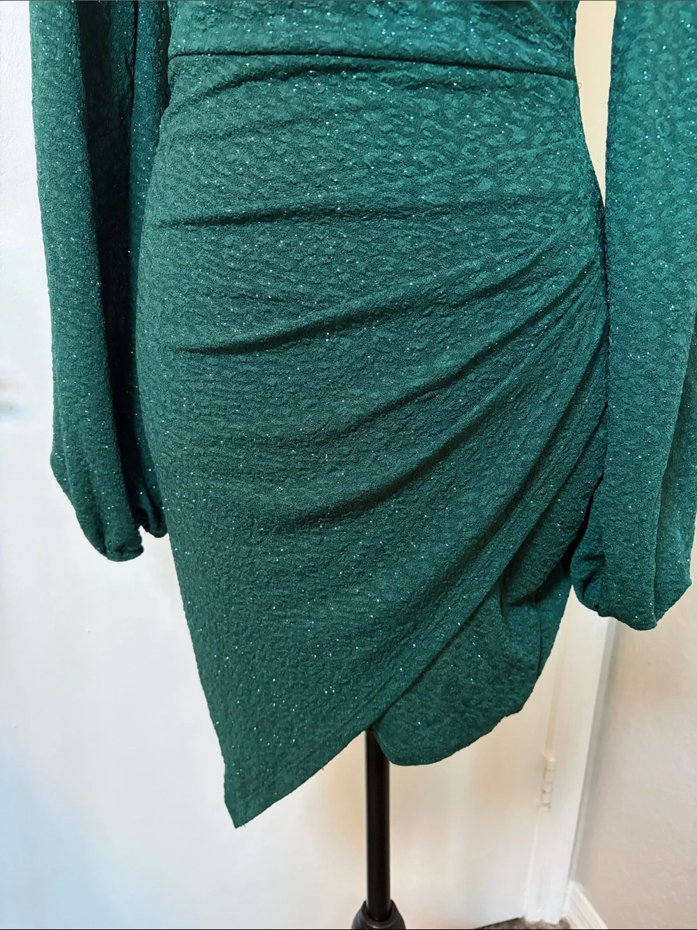 Windsor Dark Emerald  sparkle Wrap Mini Dress size medium stretch asymmetrical